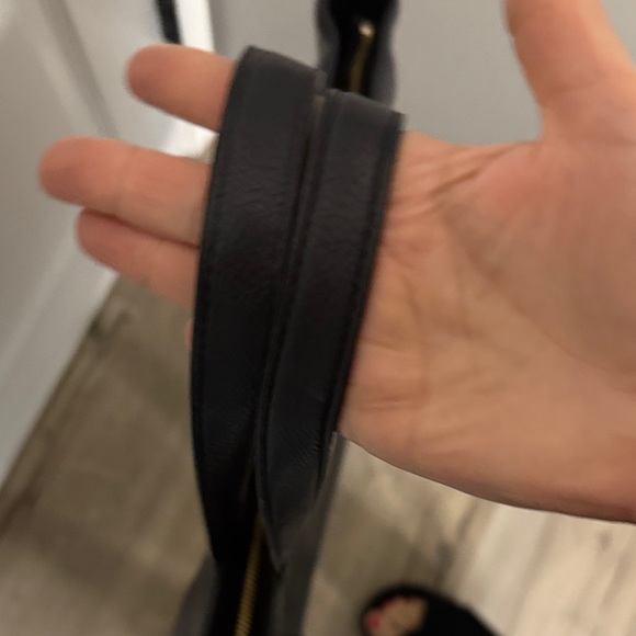 Kate Spade Large Pebbled Black Leather Tote - Picture 5 of 13